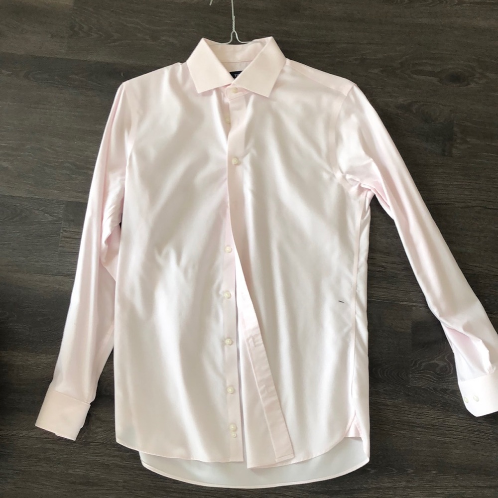 The tie bar light pink dress shirt